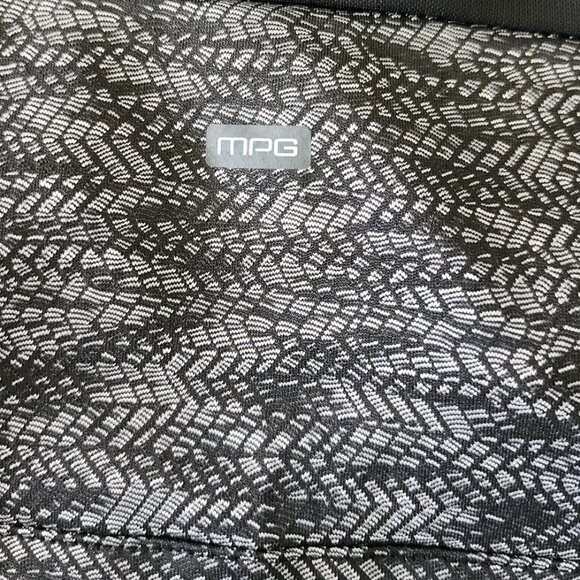 MPG Mondetta Travel Dress Racerback Black Gray Built in Shelf Bra Womens Medium - Picture 7 of 10